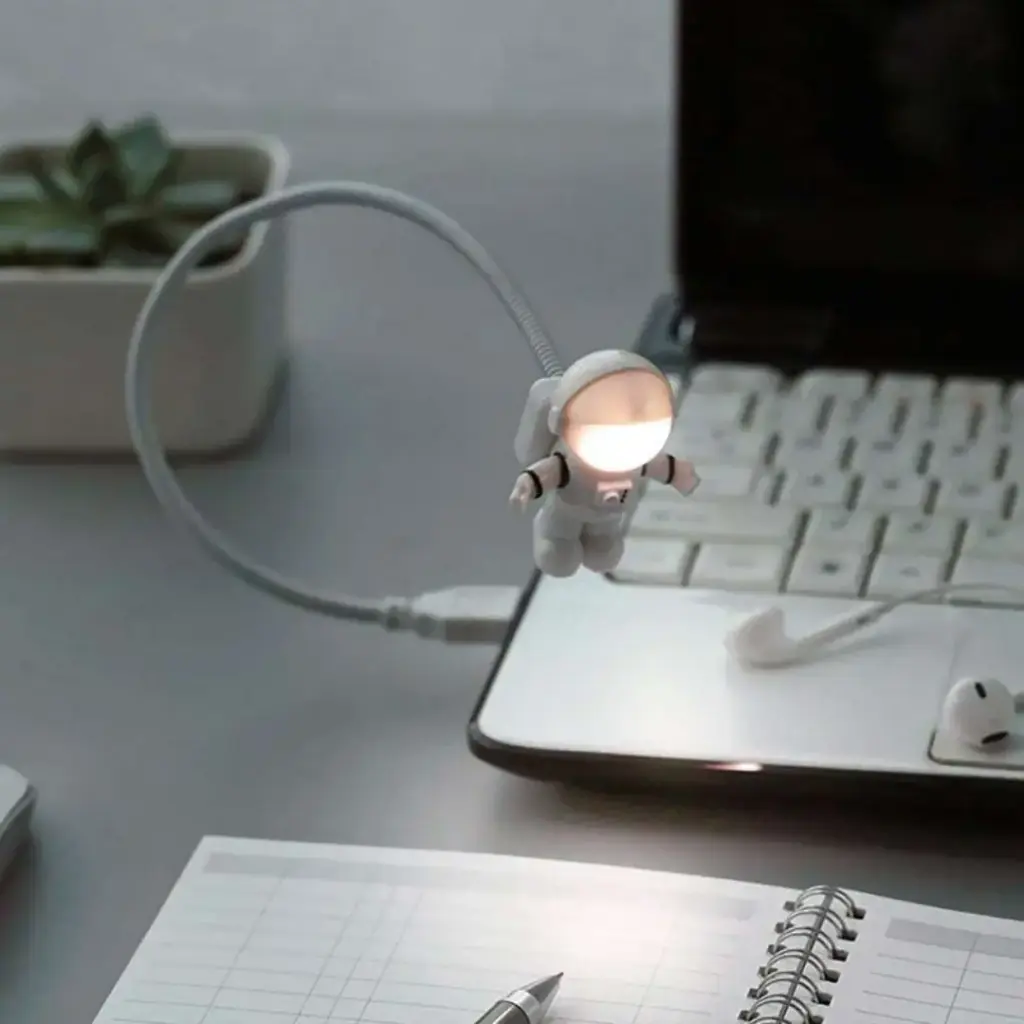 USB LED LiGHT Spaceman
